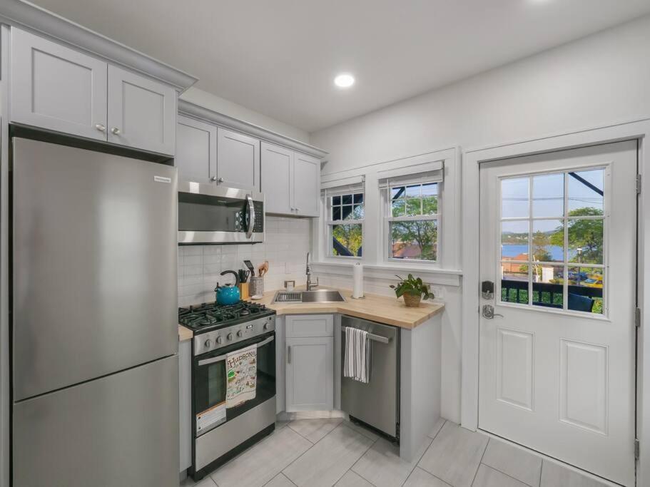 Midcentury Mod Suite, Hudson River/Mt Beacon Views Newburgh Ngoại thất bức ảnh